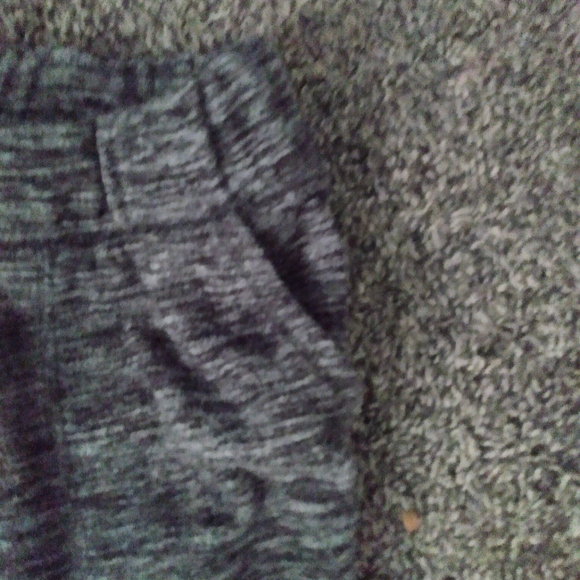 dark gray sweats size L/G (10/12) - Picture 2 of 3